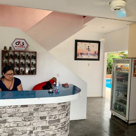 Hostal Las Velas Hotel Manta Kültér fotó