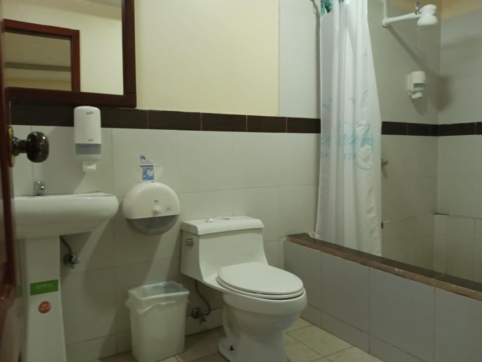 Hostal Las Velas Hotel Manta Kültér fotó