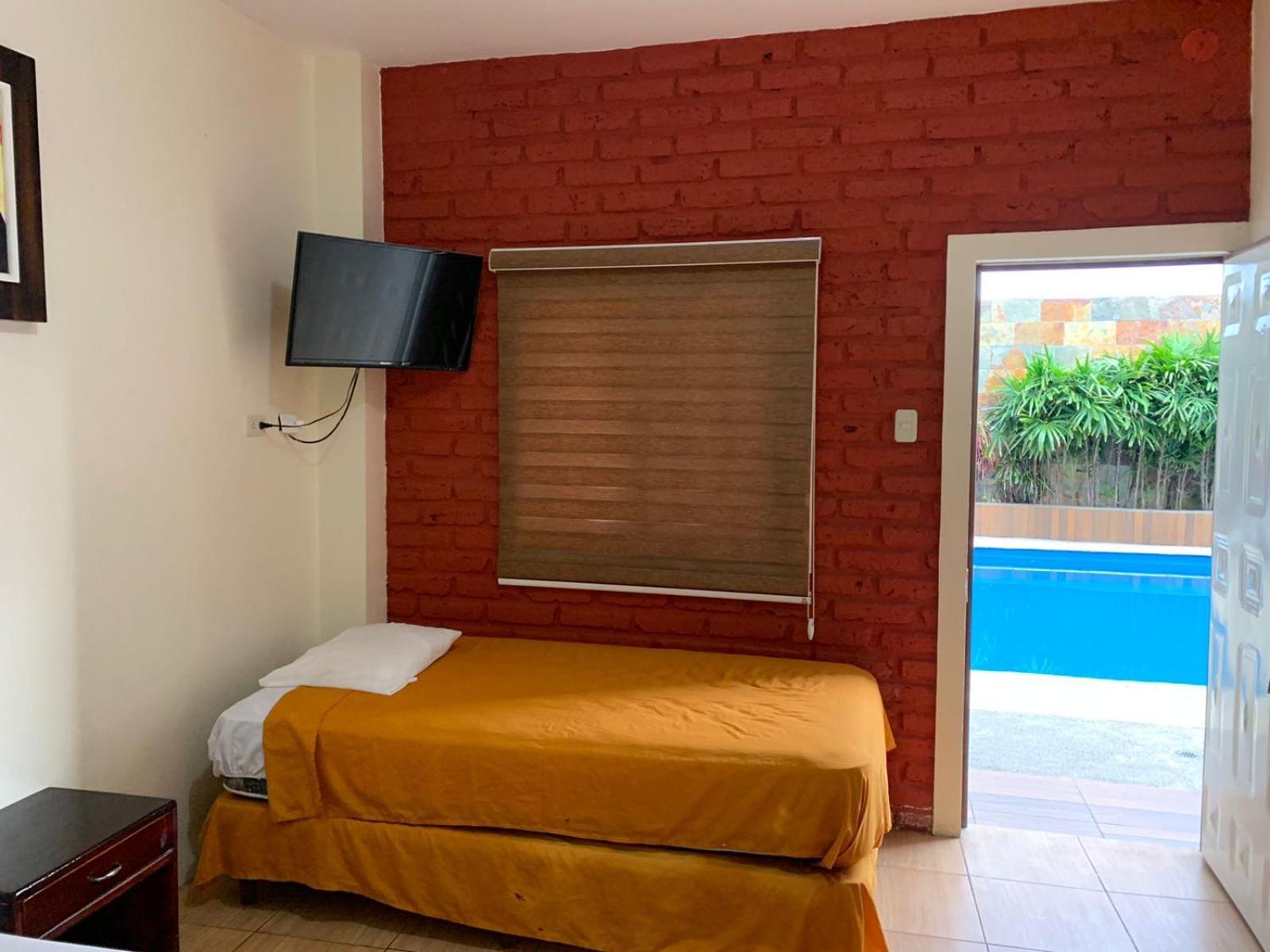 Hostal Las Velas Hotel Manta Kültér fotó