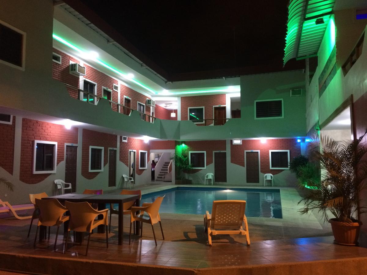 Hostal Las Velas Hotel Manta Kültér fotó