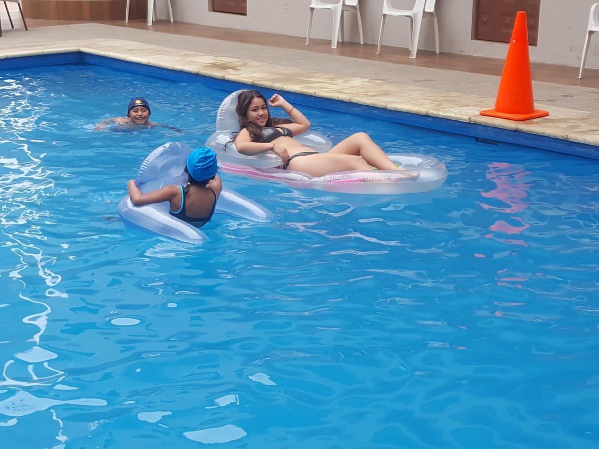 Hostal Las Velas Hotel Manta Kültér fotó